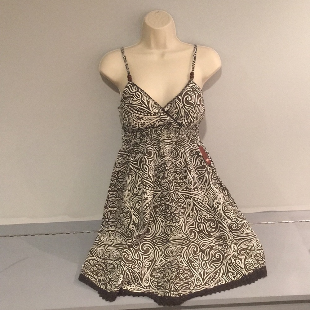 🔥5/$30 SALE!🔥 NWT! Flirty summer sun dress